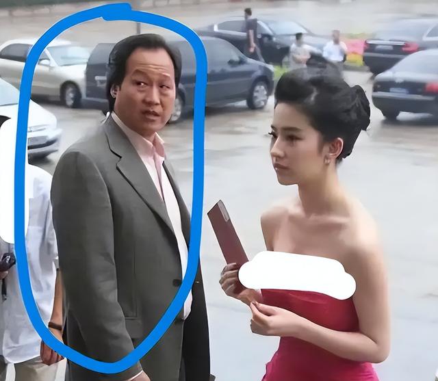 天涯扒一扒明星黑料,_刘亦菲身世质疑_刘亦菲负面新闻